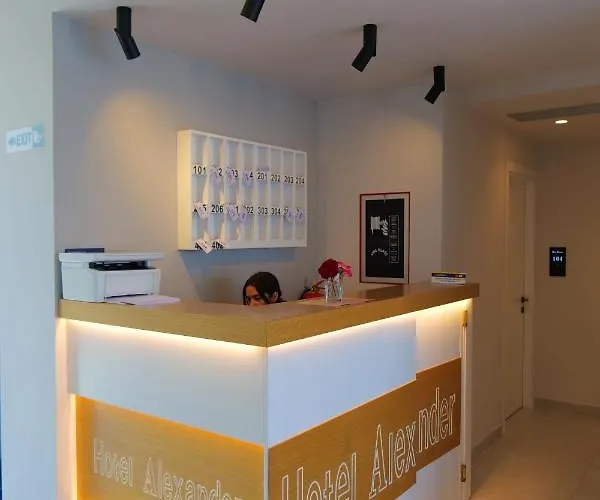 Alexander Hotel