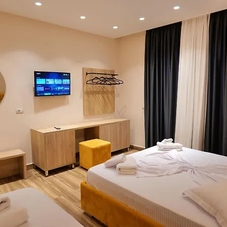 Alexander Hotel