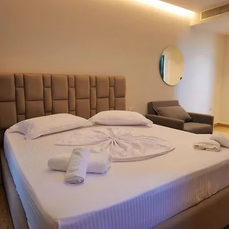 Alexander Szálloda 4*