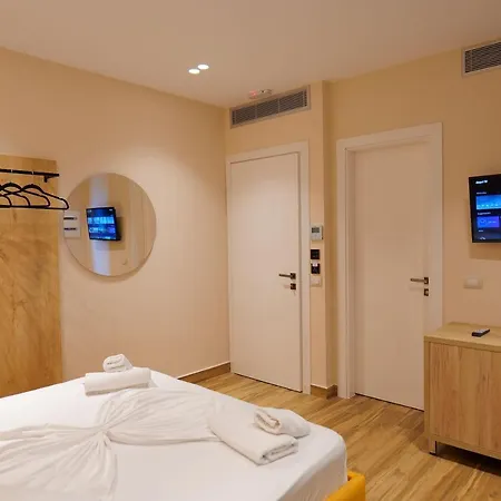 ホテル Alexander 4*